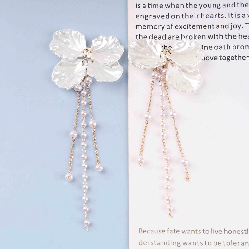 TseenYi Acrylic Flower Stud Earrings Long Pearl Tassel Drop Earrings