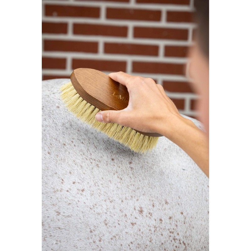 LeMieux Artisan Soft Finishing Brush - Brown