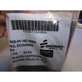 skilcraft 20 Skilcraft Scouring Pad Sanding Screen 4 x 5 ½” Griddle Screen, 1 pack of 20 p