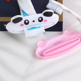 ZGLUZP Cartoon Animal Design Plastic Toothpaste Tube Squeezers, Easy Toothpaste Dispenser Useful Toothpaste Rolling Holder for Home Bathroom Aids Accessories (Pig)