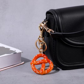 HekouJiub Pretzel Bag Charm Pretzel Keychain Charms for Bags and Purses Fashion Handbag Charm Accessory Key Chain Jewelry Birthday Gifts for Women