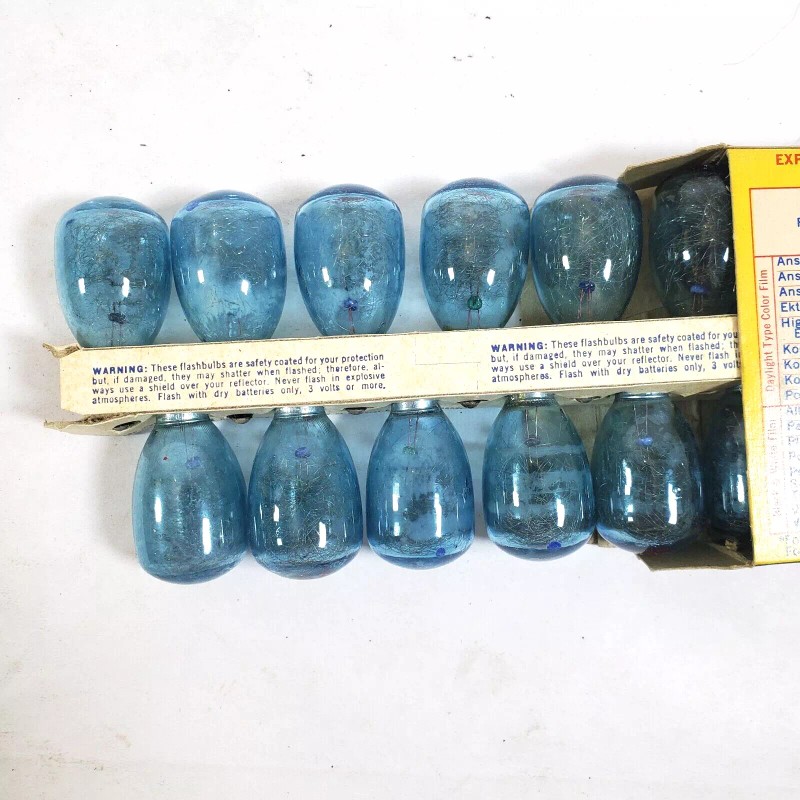 GE Vintage Package GE M5B Flashbulbs 12 Bulbs in Original