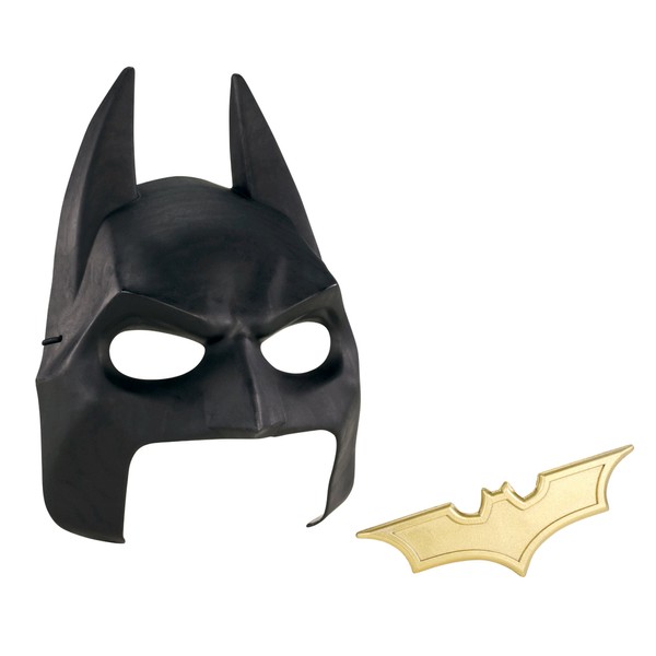 Mattel Batman The Dark Knight Rises Cowl and Batarang Role Playset