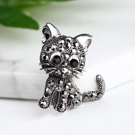 Zeshimb Rhinestone Cat Brooch Pin for Women Cute Crystal Kitten Pin Classic Animal Cat Brooch Corsage Sparkly Rhinestone Crystal Lapel Pin Clothing Accessories Jewelry for Cat Lovers