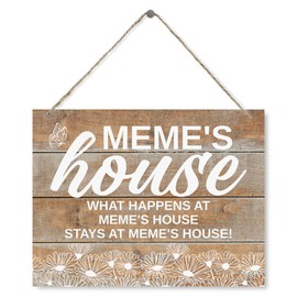 Meme's House Decor Sign, What Happens at Meme's House, Stays at Meme's House Wood Sign, Rustic Daisy Decor Sign, Hanging Wood Decor Sign, Meme's Gift, Gift For Mother's Day Christmas 15"X11.4"
