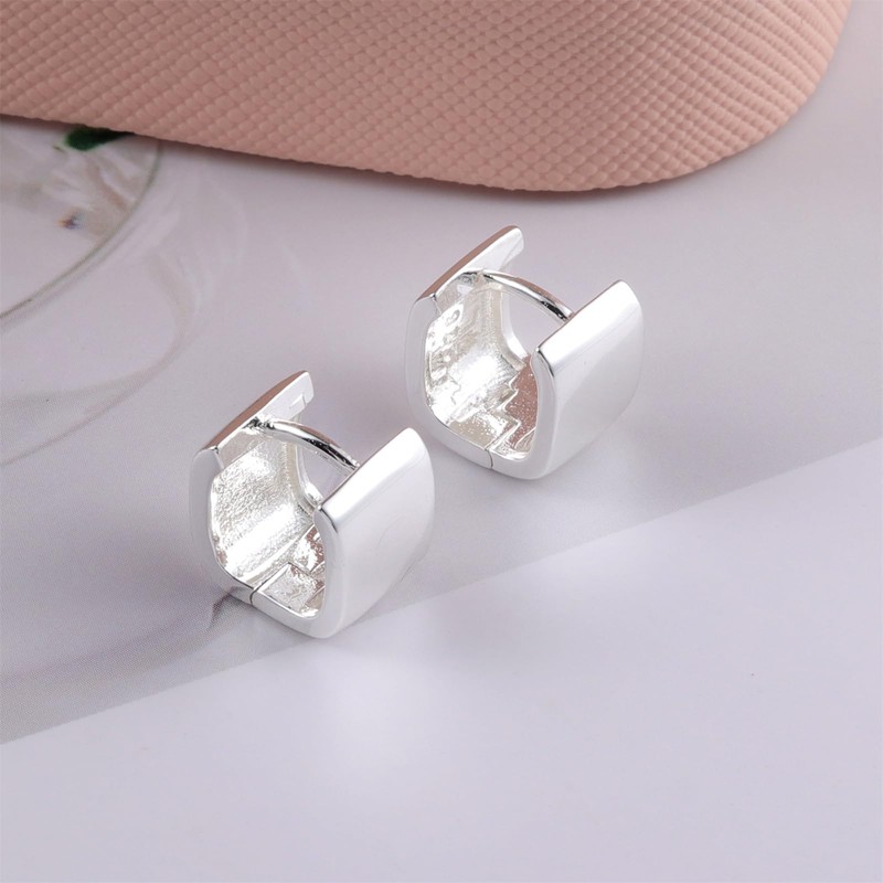 ALEXCRAFT Small Square Silver Hoop Earrings for Women Chunky Geometric