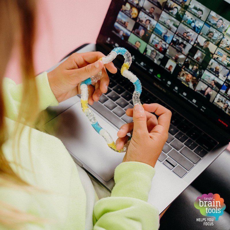 TANGLE Tangle BrainTools Imagine Fidget to Focus (Assorted Colors)