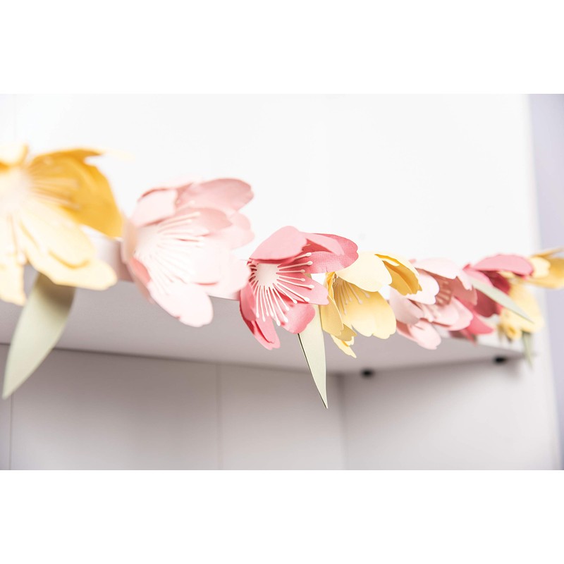 Thinlits Die Set 8 Pack 664390 Tulip by Jennifer Ogborn