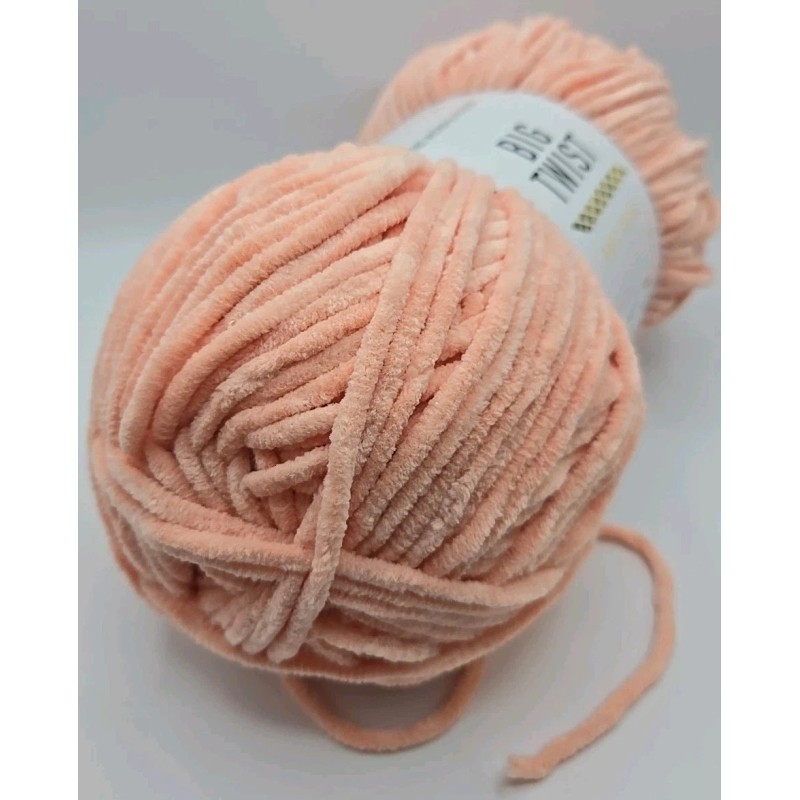 Big Twist BABY BEAR Yarn 100% Micropolyester Shrimp Color 7oz/
