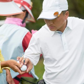 DONGKER Golf Ball Marker with Magnetic, 24 mm Golf Hat Clip, Removable Ball Marker, Golf Clip, Playing Card Shape, Ball Marker for Golf Gloves, Hats, Bags, Caps, Visor Belt