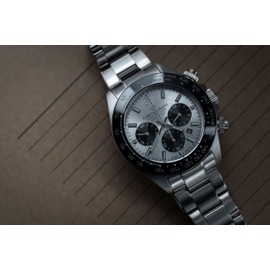 HYAKUICHI 101 Hyakuichi Diver's Chronograph Watch, Men's Watch, Water Resistant to 20 ATM, Date, Quartz, Ceramic Bezel, Silver Panda, SSV, Silver, Bracelet Type