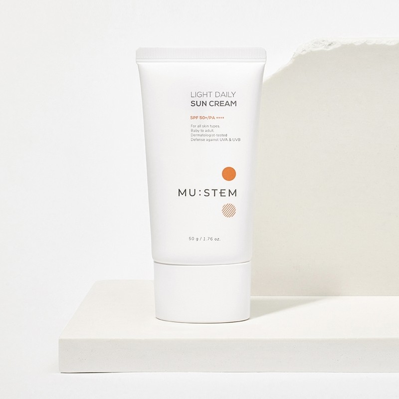 MUSTEM Light Daily Sun Cream 50g SPF50+ PA++++ / 뮤스템