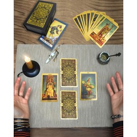 Generisch 78-Piece Gold Foil Tarot Deck, Gold Cards with 36 Page Travel Guide, PVC, Waterproof and Wrinkle-Free, Tarot Cards Decks for Beginners, Waterproof and Durable (Gold Pattern, Gold)