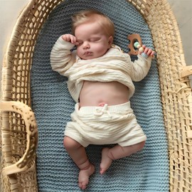 OYESY Reborn Baby Dolls Girls 19 Inches Handmade Washable Reborn Babies Soft Vinyl Body with Anatomically Correct, Reborn Doll Looks Like a Real Baby (Closed Eyes Girls)