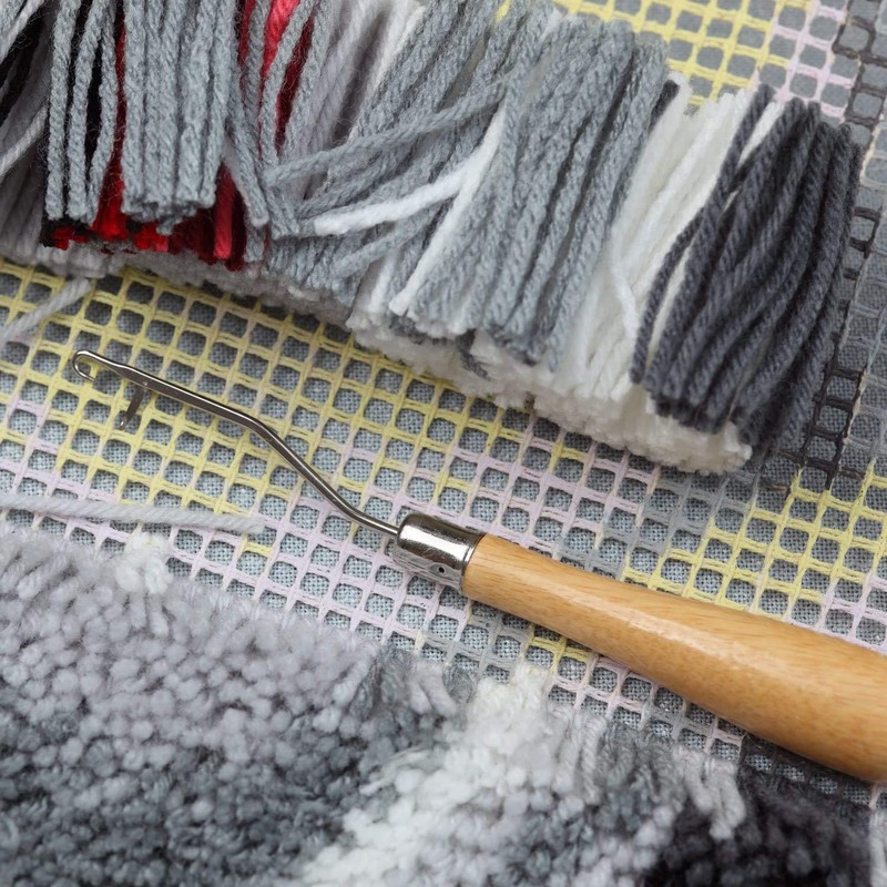 2 Pieces 6.3 Inch Wooden Bent Latch Hook Crochet Needle,