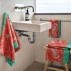 Bassetti Beach Towel | Anacapri V1 / RB Red - 90 x 180 cm