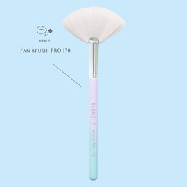 BLEND IT - Makeup Brush I Fan Brush PRO 170 Fan Shaped Brush I Mix of Synthetic Hair and Goat Hair I Wooden Handle I Brass Cap I Durable I Violet Sunset