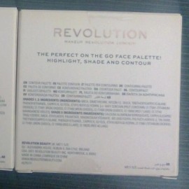 Makeup Revolution Revolution Contour Powder Compact Palette Light Med Deep Highlight Shade Contour - Deep