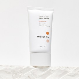 MUSTEM Light Daily Sun Cream 50g SPF50+ PA++++ / 뮤스템 라이트 데일리 선크림 50g SPF50+ PA++++