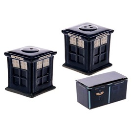 Puckator Police Box London Icons Ceramic Salt & Pepper Set