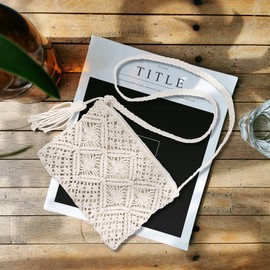 MoYouno Straw Bag Women's Shoulder Bag, Retro Small Crossbody Bag, Beige Hollow Leisure Bag, Summer Beach Bag for Travel, Daily, White