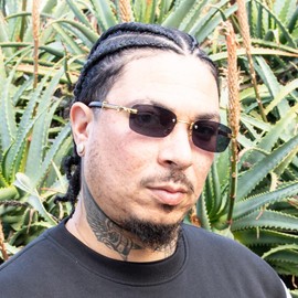 Gray Gradient Tint Vintage Woodgrain Rimless Men Women Gold Frame Rectangle Sun Glasses Vintage Woodgrain Square Shades 90s Retro Unisex Hip Hop Frameless Stylish Designer Wood Arm Sunglasses