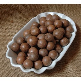 Naturix24 Macadamia Nuts with Bowl - 250g Bag