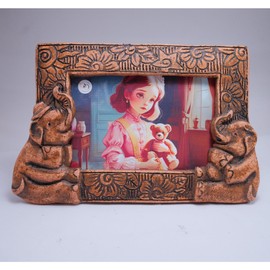 The Crown and The Free - DARUNITA HomeDeCor - Elephant Picture Frame 4 x 6 | Handmade Recycled Sawdust Frame | Sustainable 3D Elephant Photo Frame Décor for Wall & Tabletop | 6.1 x 9.5 inches | Made in Thailand