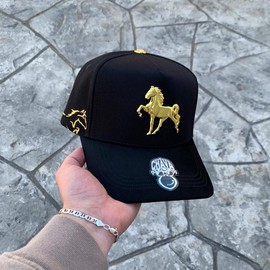 El Caballo CH SnapBack Hat Premium Materials - Color: BEIGE AND BLACK