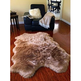 LAMBZY Faux Sheepskin Hypoallergenic Free Shape Silky Shag Rug, Luxury Shaggy Silky Plush Carpet for Bedrooms Rugs Living Room Kids Rooms Sofa Floor Rugs (Quarto 4 Pelts 4'x6', Camel)