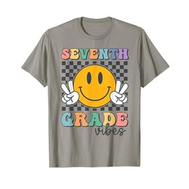 Seventh Grade Vibes Cute Smile Back To School 7th Grade Team T-Shirt