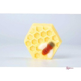 Sellist Shop E Honey Bee Cleansing Bar MP Soap X3 for Face Wash and Shower