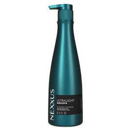 Nexxus Ultralight Smooth Conditioner for Dry and Frizzy Hair Weightless Smooth Hair Treatment to Block Out Frizz Against Humidity 13.5 oz