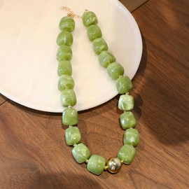JNF Chunky Beaded Resin Necklace Large Beads Statement Necklaces Big Bead Choker Neck Costume Boho Summer Jewelry Accessories (grass green)