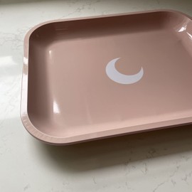 Brando Moon Large Metal Bowl Pink - Slightly Curved Edges and Smooth Surface - 13 x 10.5 Inches