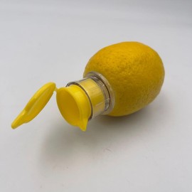 TOBEOME 3PCS Mini Manual Lemon Squeezer, Portable Lemon Juicer, Multifunctional Fruit Juicer for Your Kitchen