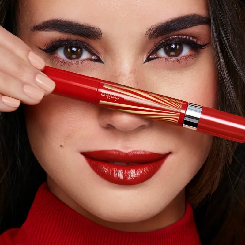 Ésika Labial Colorfix Duo Tattoo De Larga Duración Rojo Celebración