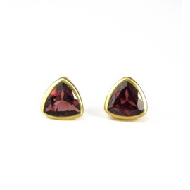 Garnet triangle stud earrings, everyday earrings, Vermeil Gold bezel set studs, January Birthstone studs, Birthday gift, red triangle post earrings