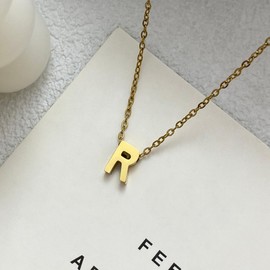 Wironoat Necklaces For Women Initial Necklaces Letter Necklace Gold Plated A-Z Pendant Titanium Necklace For Women Gold R