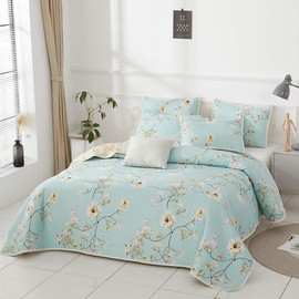 Joyreap 2 Pieces Reversible Floral Quilt Set Blue, Microfiber Soft Smooth Quilt, Elegant Flower Design Bedspread, Lightweight Bed Cover for All Season, 1 Quilt n 1 Pillow Sham (Twin, 68x86 inches)