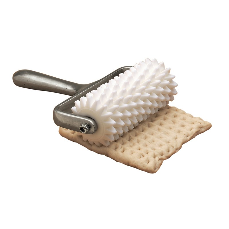 American Metalcraft DDCH7755 Ten-Wheel Casted Handle Dough Roller Docker, Plastic