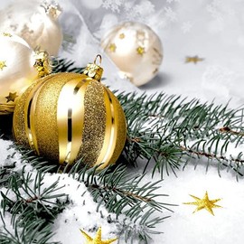 20 Napkins Baubles on Pine Branch | Winter | Christmas | Table Decoration 33 x 33 cm