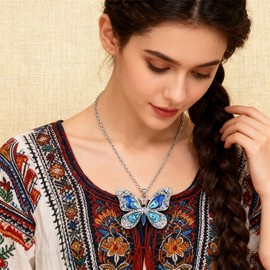 POTIANDEFUGUI Butterfly Pendant Necklace for Women Purper Large Butterfly Necklace Blue Big Butterflies Necklaces Pink Rhinestone Butterflies Necklaces Jewelry for Women (Blue)