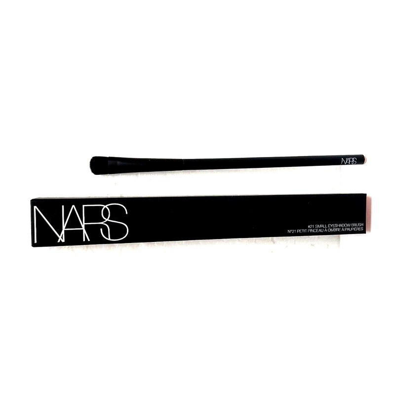NARS #21 SMALL EYESHADOW BRUSH