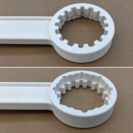 plasteo Universal canister key, barrel key, hand key makes it easier to open and secure closing of a variety of screw and bung closures