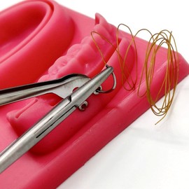 Dental Surgical Suture Tweezer Tip with Hole,Stainless Steel Operation Stitching Tweezer,Suture Corn Tweezers Dressing Forceps Serrated Tip