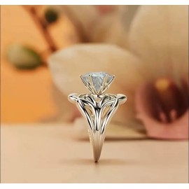 Styles By Shanna Solitary Boutique Large Cubic Zirconia Silver Women’s Size 6 Ring 5⃣