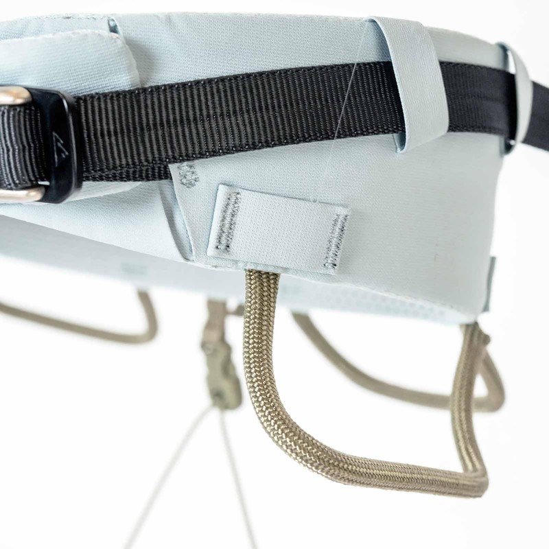 Blue Ice Women's Cuesta ADJ Climbing Harness, Cloud Blue, L
