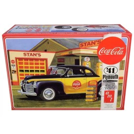 AMT Skill 3 Model Kit 1941 Plymouth Coupe with 4 Bottle Crates "Coca-Cola" 1/25 Scal