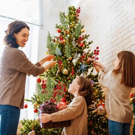 Sggvecsy 30 Pcs Artificial Pine Branches Fake Greenery Pine Picks Artificial Red Berry Stems Christmas Pine Needles for DIY Christmas Garland Wreath Xmas Embellishing Flower Arrangements Decoration